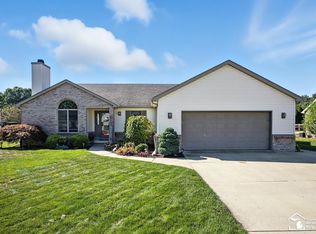 1087 Eagle Ln, Temperance, MI 48182