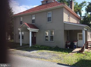 6 Creekside Dr, Enola, PA