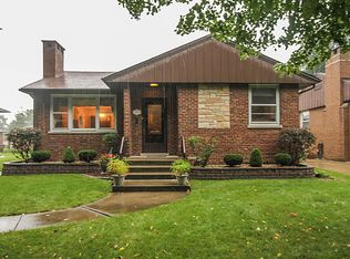 2513 W Forestview Dr, North Riverside, IL 60546