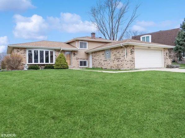 8214 Sawyer Rd, Darien, IL 60561