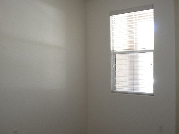 3rd image of 5917 Vista Creek St