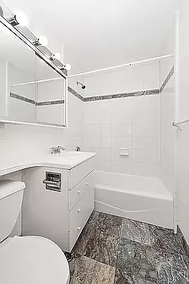 Rented by Compass | media 21