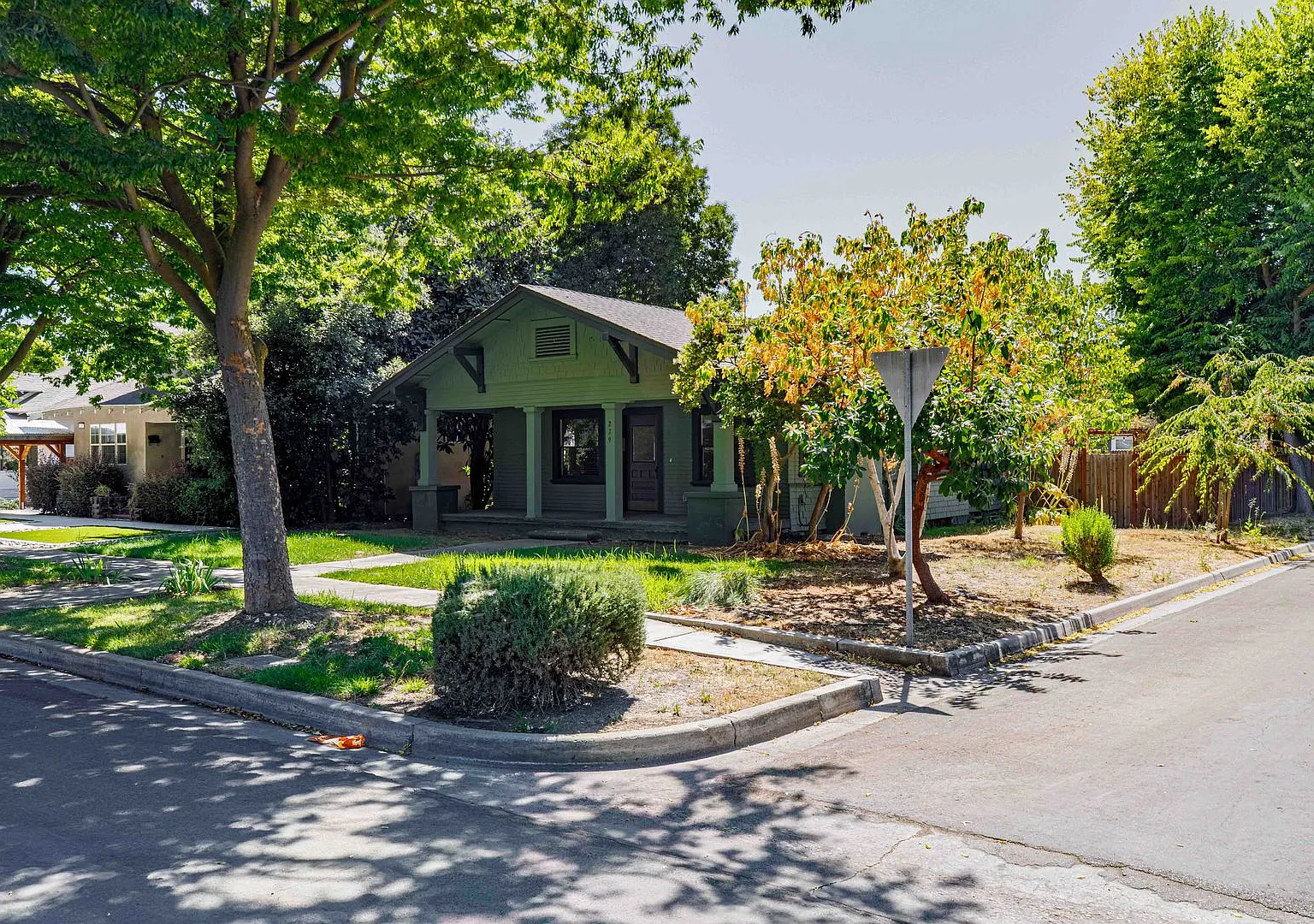 3 bedroom home for RENT in Modesto - Close to Downtown and MJC — Photo 4