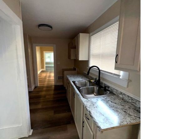 427 Oak St, Toledo, OH 43605