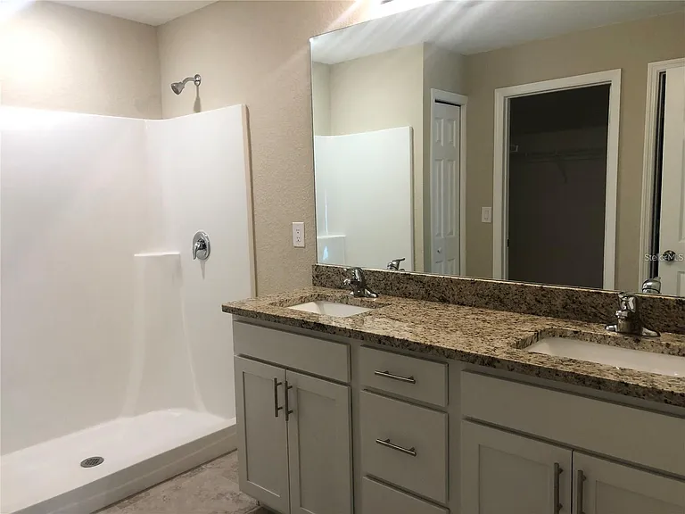 1546 Glenan Rd — Photo 18