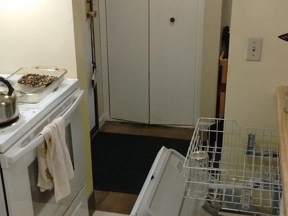 New Stove and Dishwasher