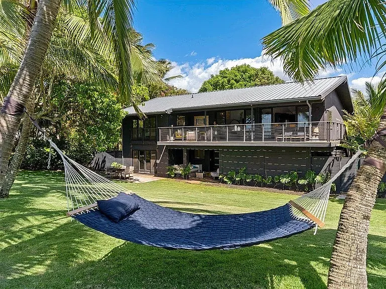 33 Hana Hwy — Photo 13