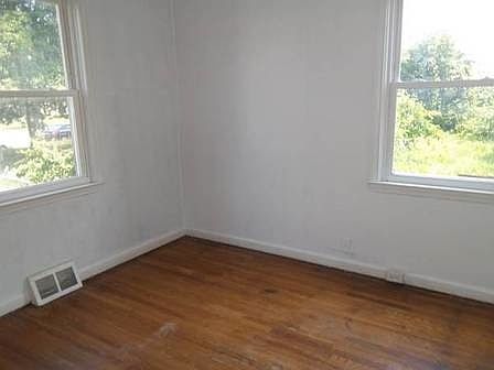 1st image of 455 Tompkins Ave