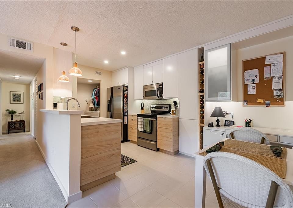 1st image of 9540 Green Cypress Ln APT 3