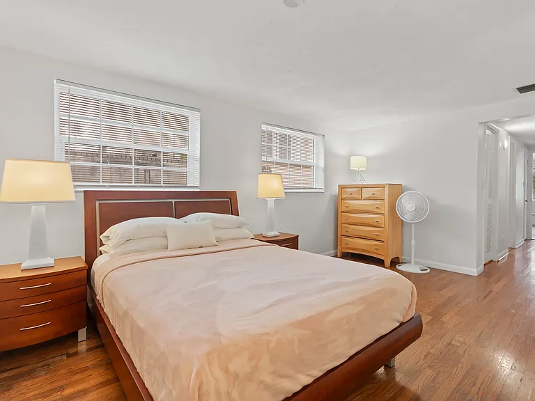 2520 Center Ave — Photo 10