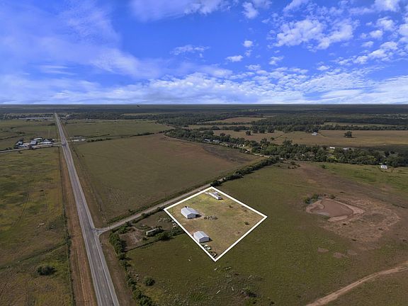 4th image of 56 County Rd
