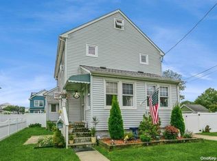 20 Intervale Ave, Farmingdale, NY 11735