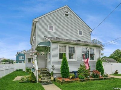 20 Intervale Avenue, Farmingdale, NY, 11735