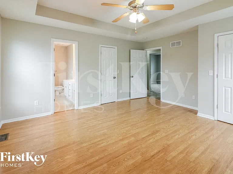 208 High Point Ln — Photo 5