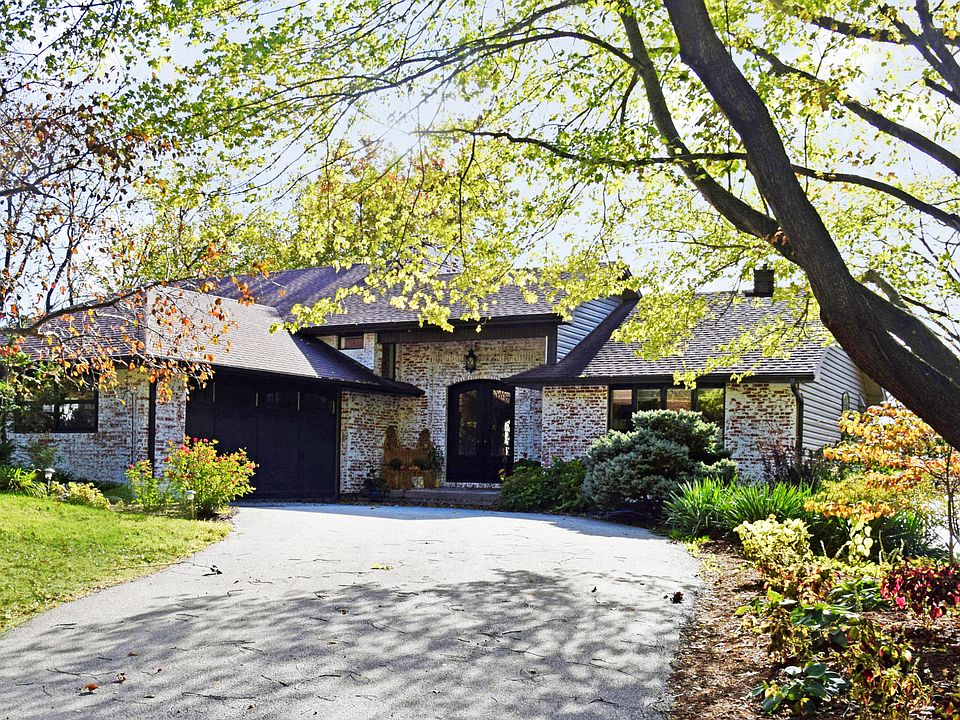 1st image of 454 N Cedar Lake Dr W