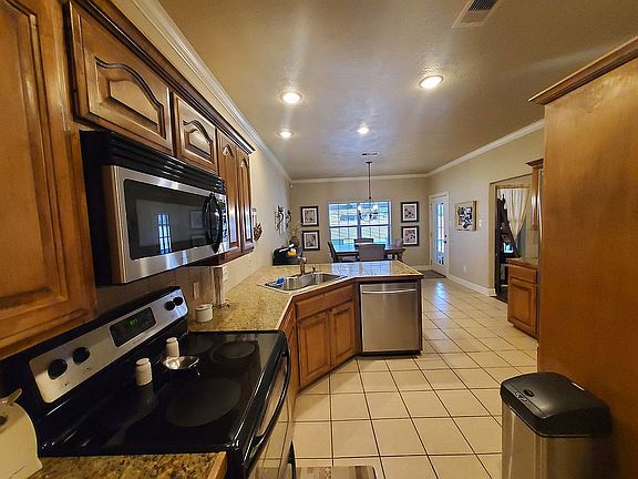 5th image of 10230 Ashford Chase Dr