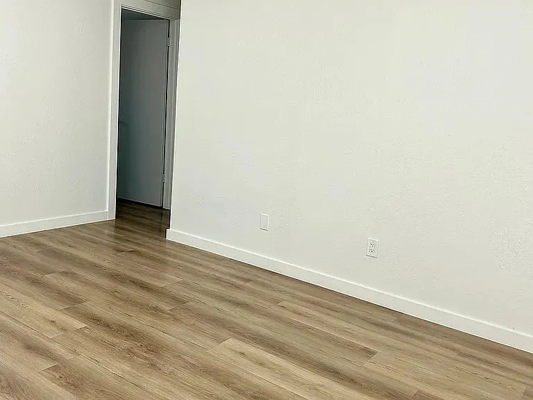 813 Panay Way Dr — Photo 15