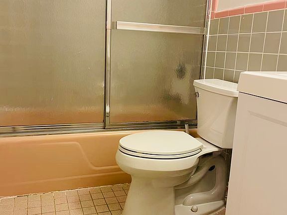 5th image of 4008 155th St Floor 3