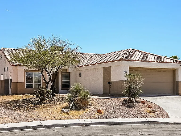 3219 Panamint Ct — Photo 3