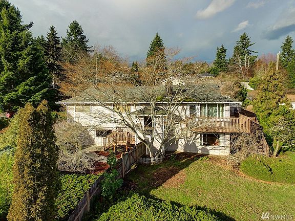 2nd image of 19524 53rd Ave NE