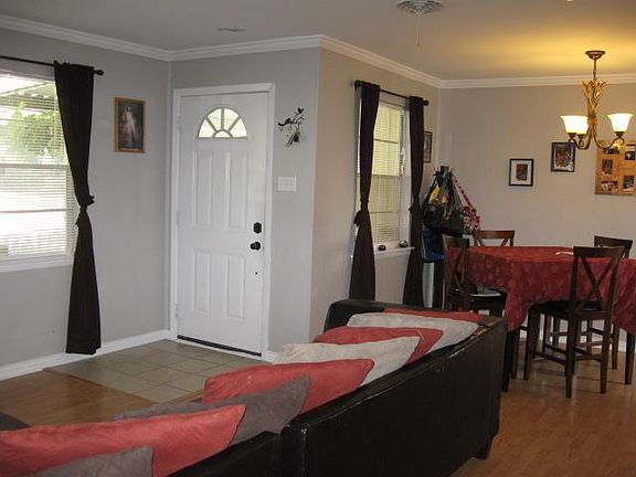 2nd image of 3024 Albany Dr