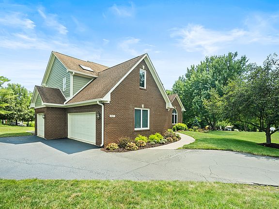2nd image of 8627 Bay Pointe Cir