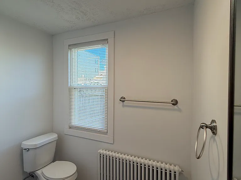 1841 Chislett St — Photo 12