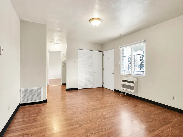 27 W 8th Ave #A — Photo 12