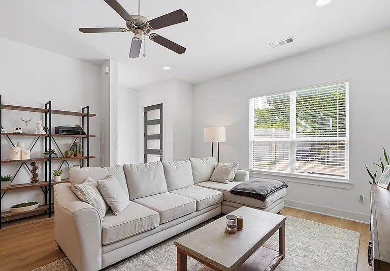 2817 Stanley Ave #1 — Photo 7