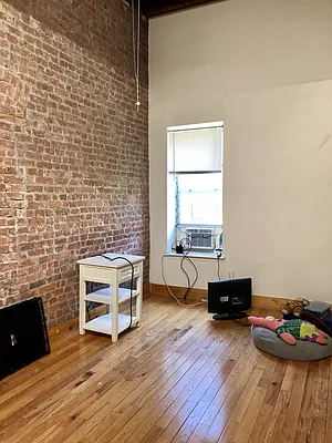 Rented by Sher Management | media 35