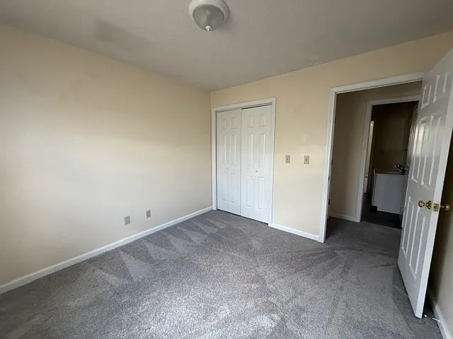 Sleepy Hollow Townhomes — Photo 49