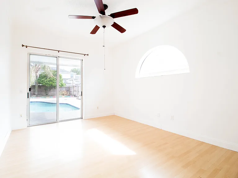 2782 Picadilly Cir — Photo 12