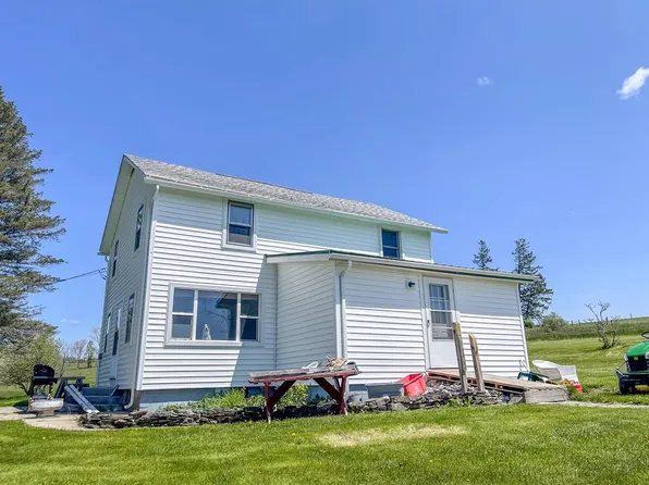 784 Mallory Rd, Chemung, NY 14825