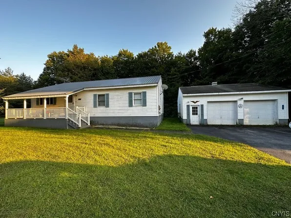 427 County Route 28, Pulaski, NY 13142