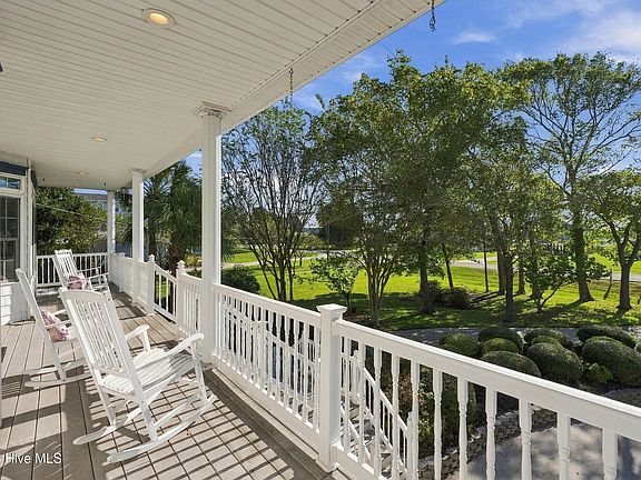 5th image of 1031 Mallard Bay Road