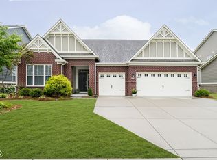 15825 Oakhurst Ln, Fishers, IN 46040