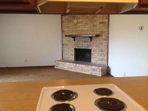 5th image of 1044 Meadowview Dr