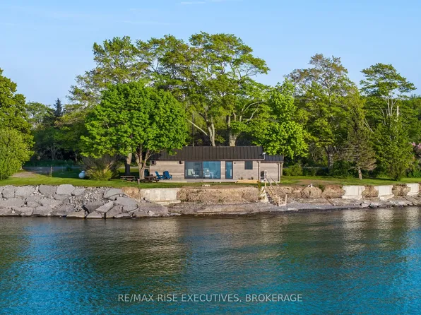 682 Salmon Point Rd, Prince Edward County, ON K0K 1P0