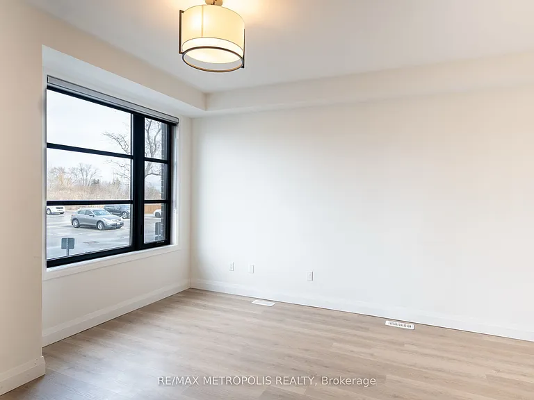 3900 Savoy St #121 — Photo 6