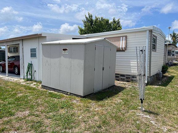 5th image of 12651 Seminole Blvd Lot 2J