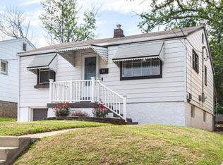 911 Pardella Ave, Saint Louis, MO