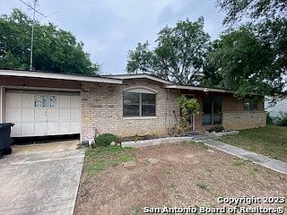 1st image of 1013 RICHMOND DR