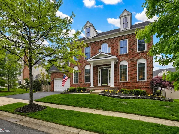 1557 Star Stella Dr, Odenton, MD 21113