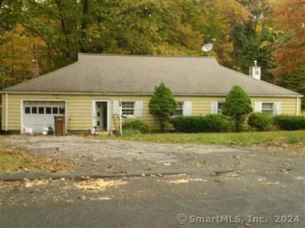 19 Ledgewood Road, Shelton, CT 06484