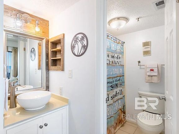 3rd image of 375 Plantation Rd #5402