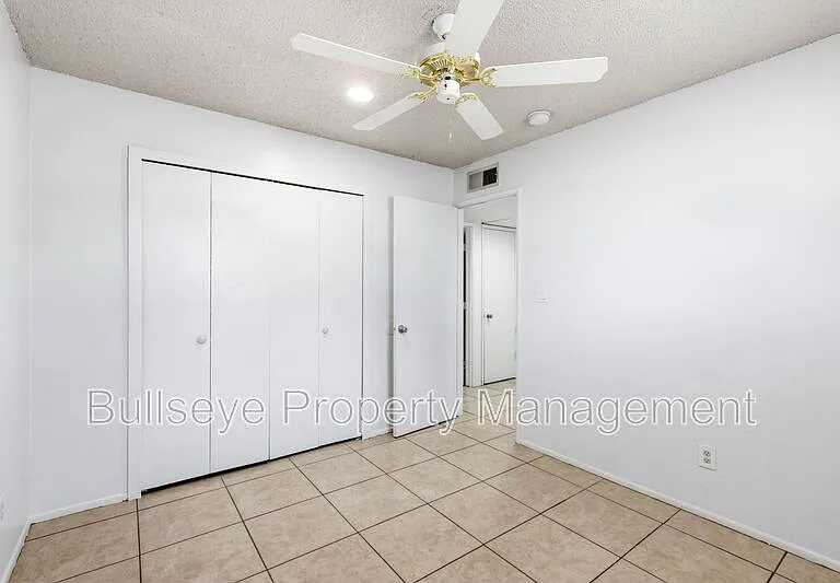 2245 W Glenrosa Ave #2 — Photo 14