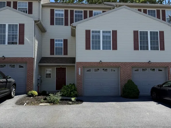 2106 Autumn Ct, Lebanon, PA 17042