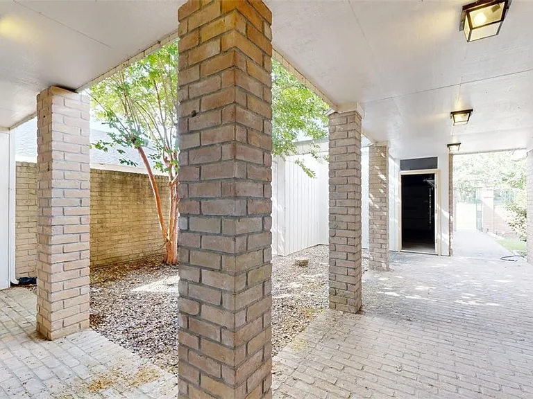 3004 Gleneagles Ct — Photo 35