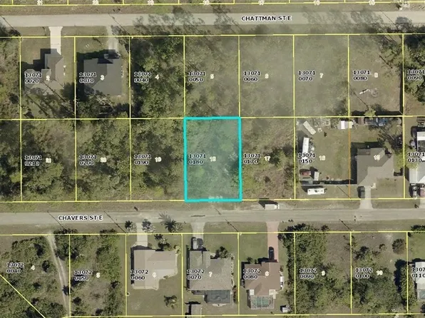 723 Chavers St E, Lehigh Acres, FL 33974