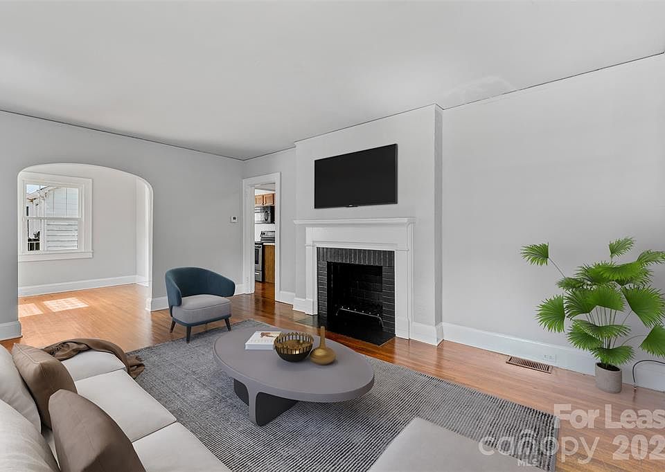1st image of 1936 Garibaldi Ave